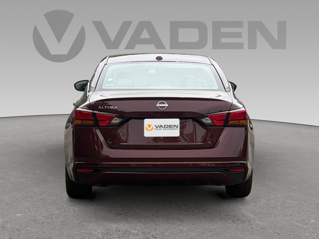 Used 2025 Nissan Altima 2.5 SV image 19