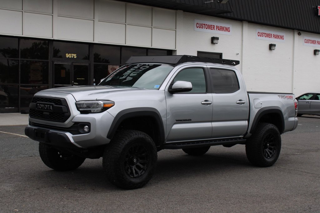 Used 2023 Toyota Tacoma TRD Off-Road AWD/4WD image 3