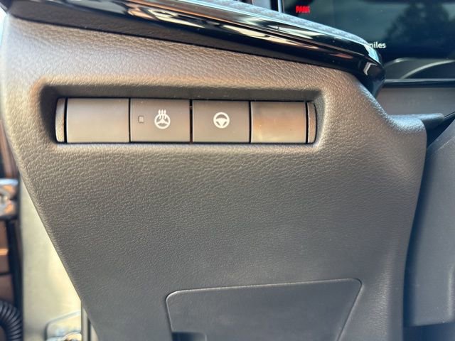 New 2026 Nissan Kicks SR w/ SR Premium Package image 17