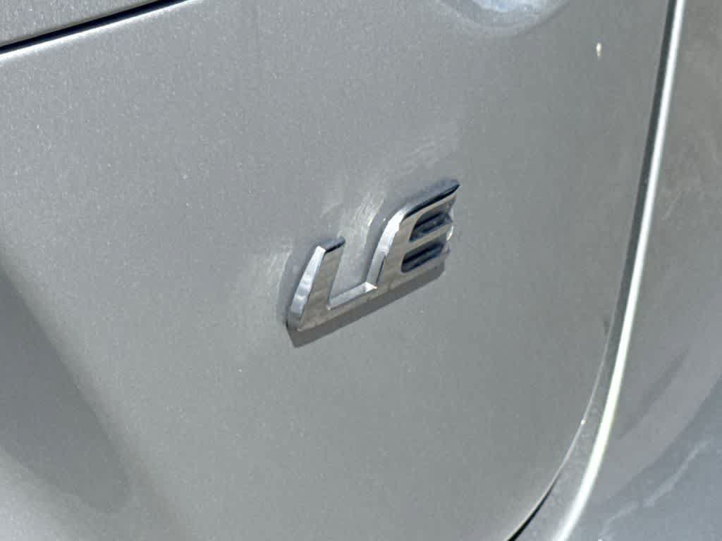 Used 2025 Toyota Corolla LE FWD image 10