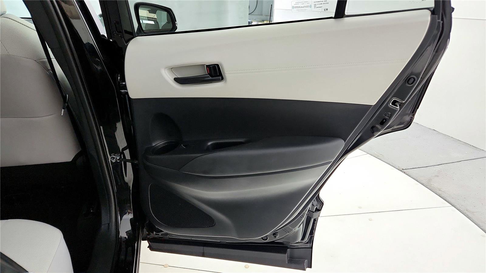 Certified 2023 Toyota Corolla Cross LE image 19