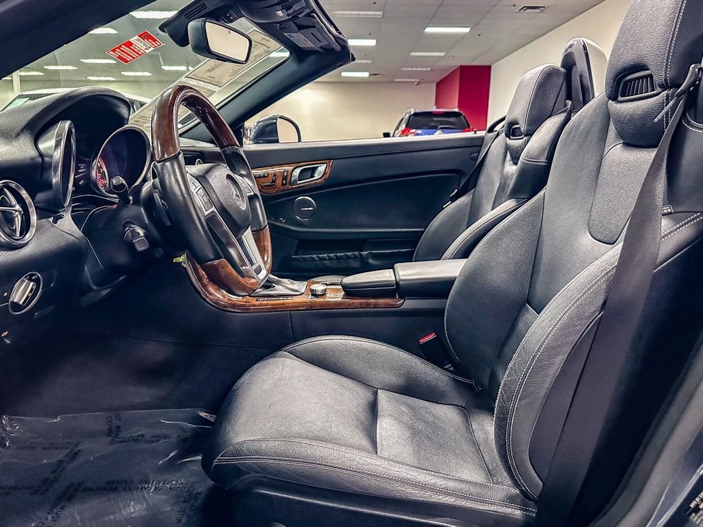 Used 2012 Mercedes-Benz SLK 350 image 15