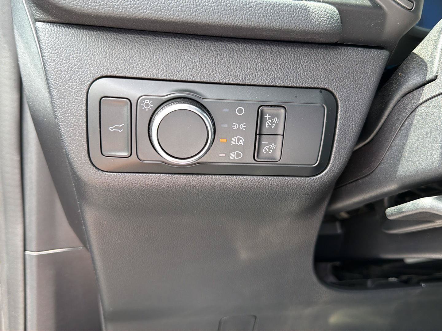 Used 2024 Ford Escape Active FWD image 19