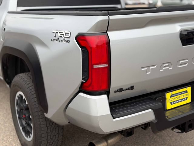 Used 2024 Toyota Tacoma TRD Off-Road AWD/4WD image 9