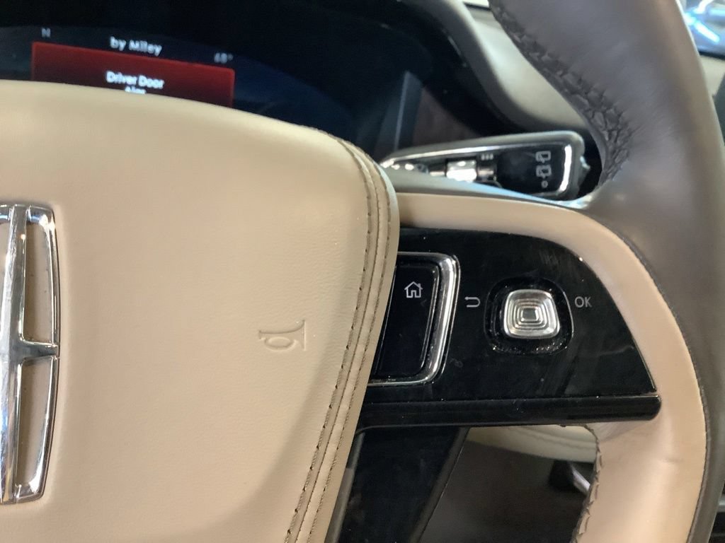 Used 2020 Lincoln Aviator Reserve w/ Equipment Group 201A AWD/4WD image 25