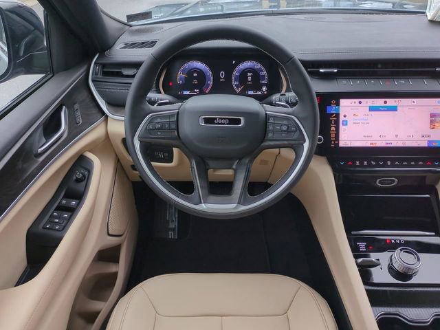 New 2026 Jeep Grand Cherokee Limited image 16