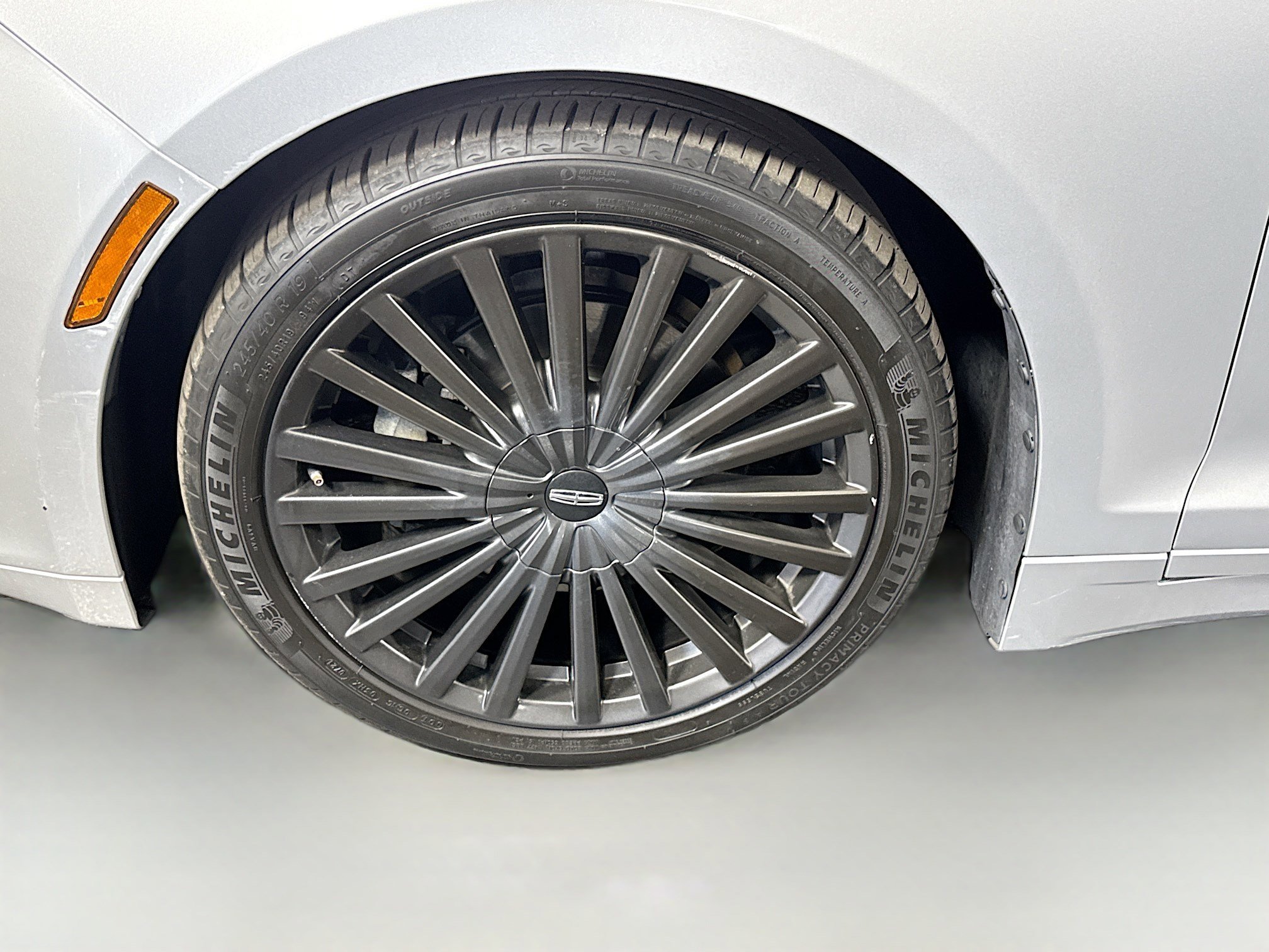 Used 2018 Lincoln MKZ Reserve w/ Climate Package AWD/4WD image 38
