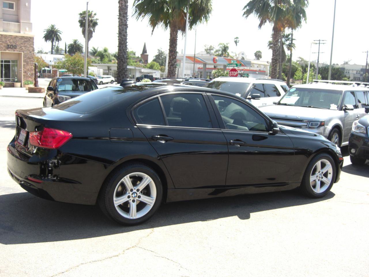 Used 2014 BMW 320i Sedan RWD image 13