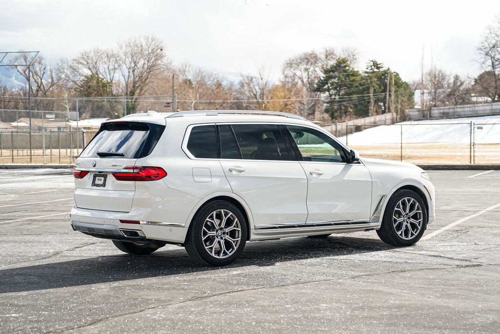 Used 2022 BMW X7 xDrive40i w/ Executive Package image 5