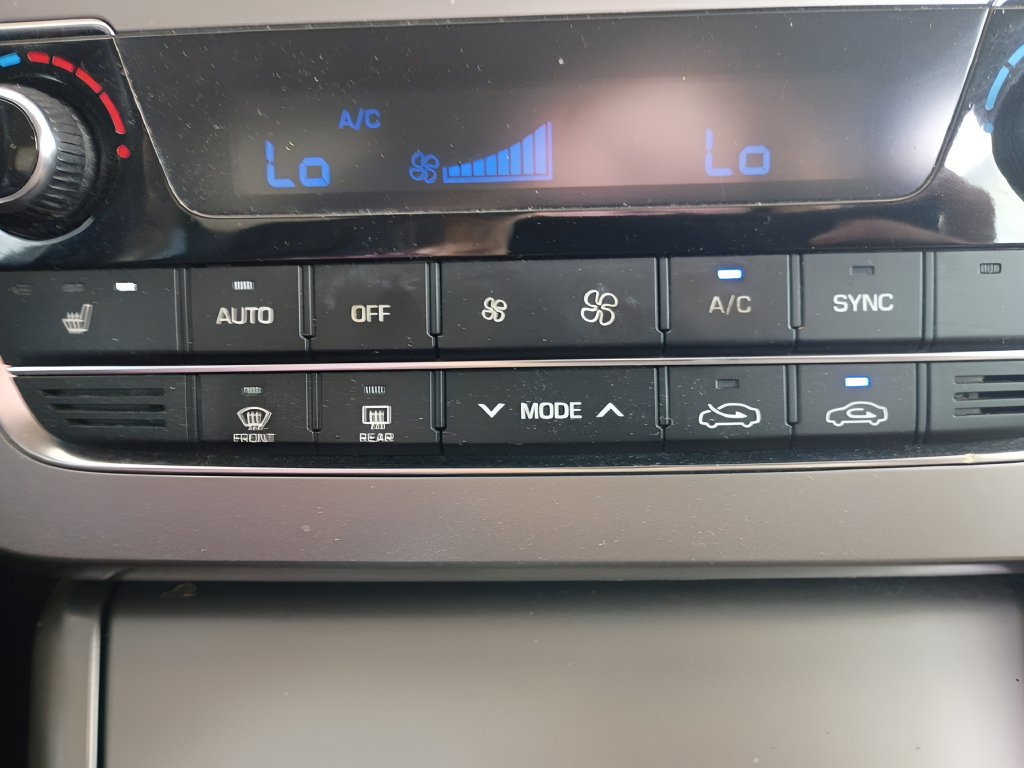 Used 2015 Hyundai Sonata Limited FWD image 12