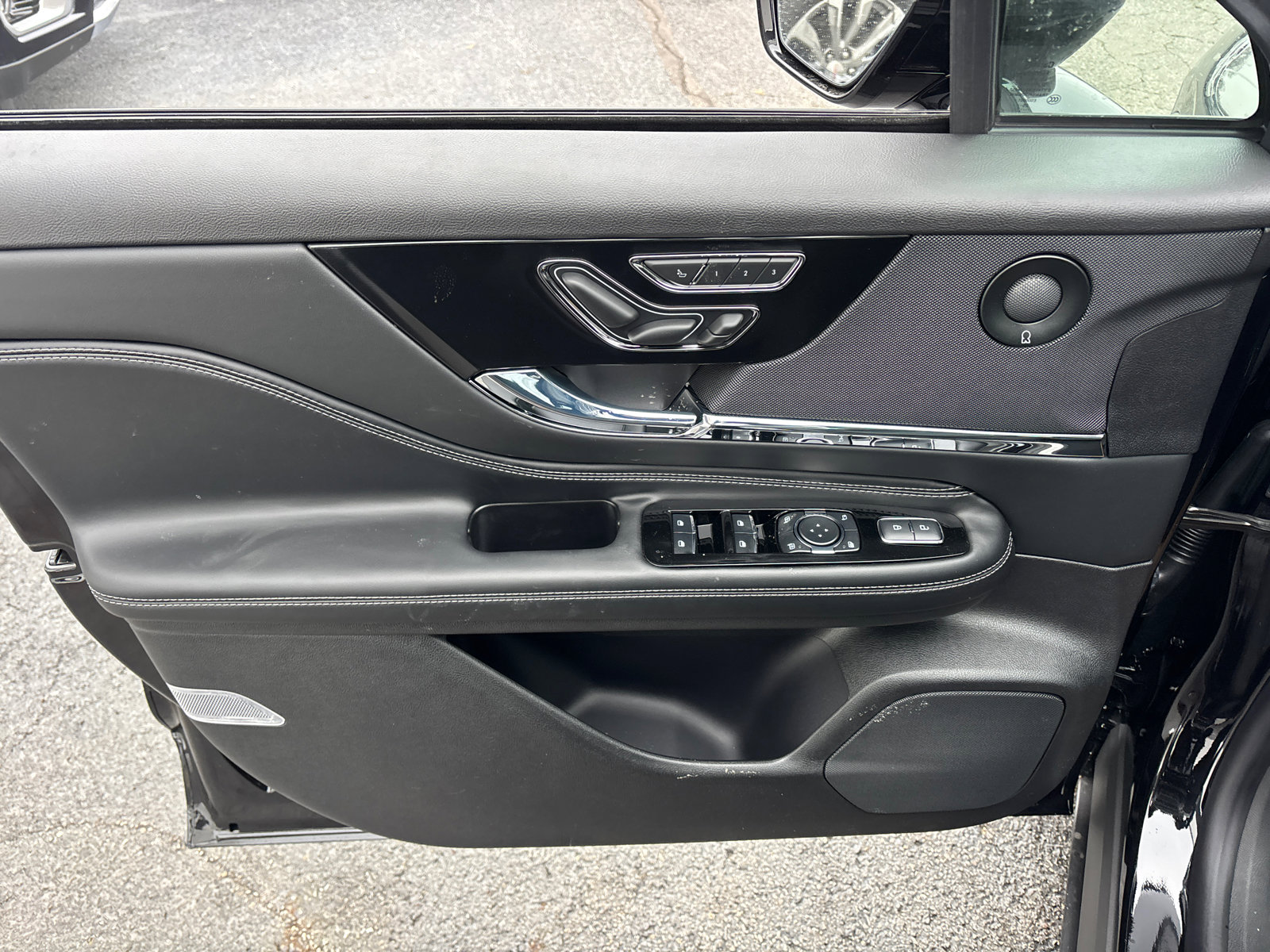 New 2026 Lincoln Corsair Grand Touring image 11