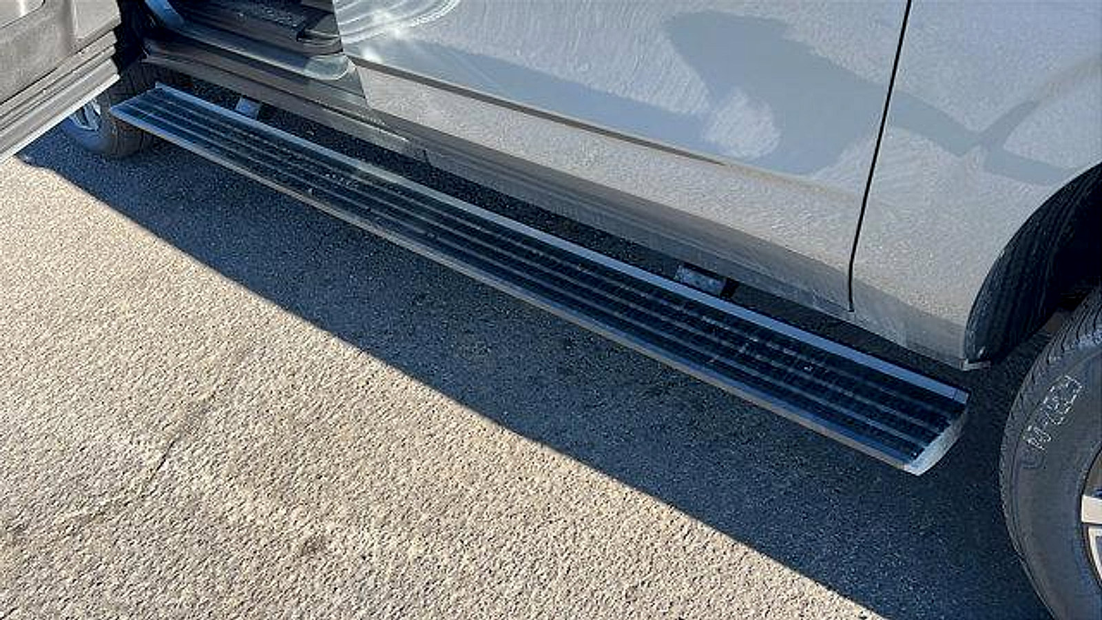 New 2026 Chevrolet Suburban High Country image 13