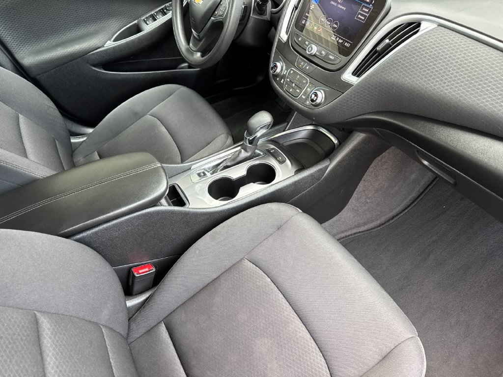 Used 2024 Chevrolet Malibu LT FWD image 16