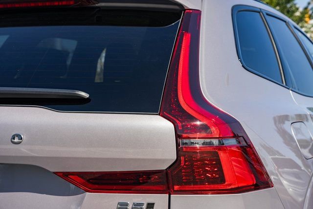 Used 2026 Volvo XC60 B5 Plus w/ Protection Package Premier AWD/4WD image 6