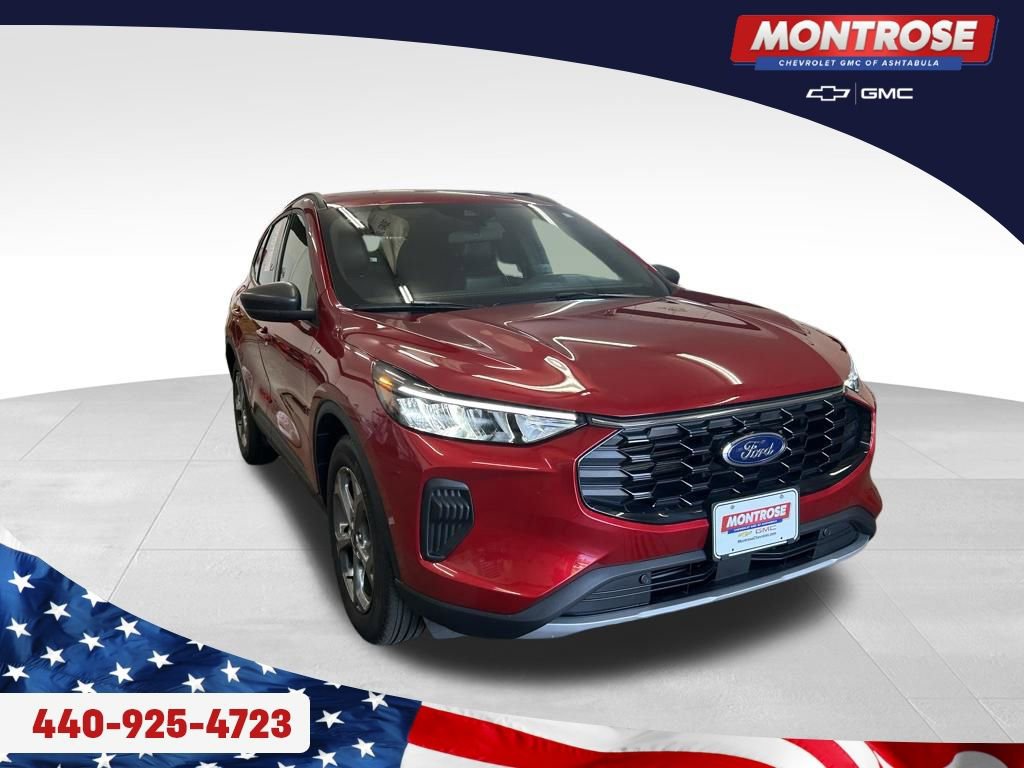 Used 2025 Ford Escape ST-Line w/ Cold Weather Package FWD image 7