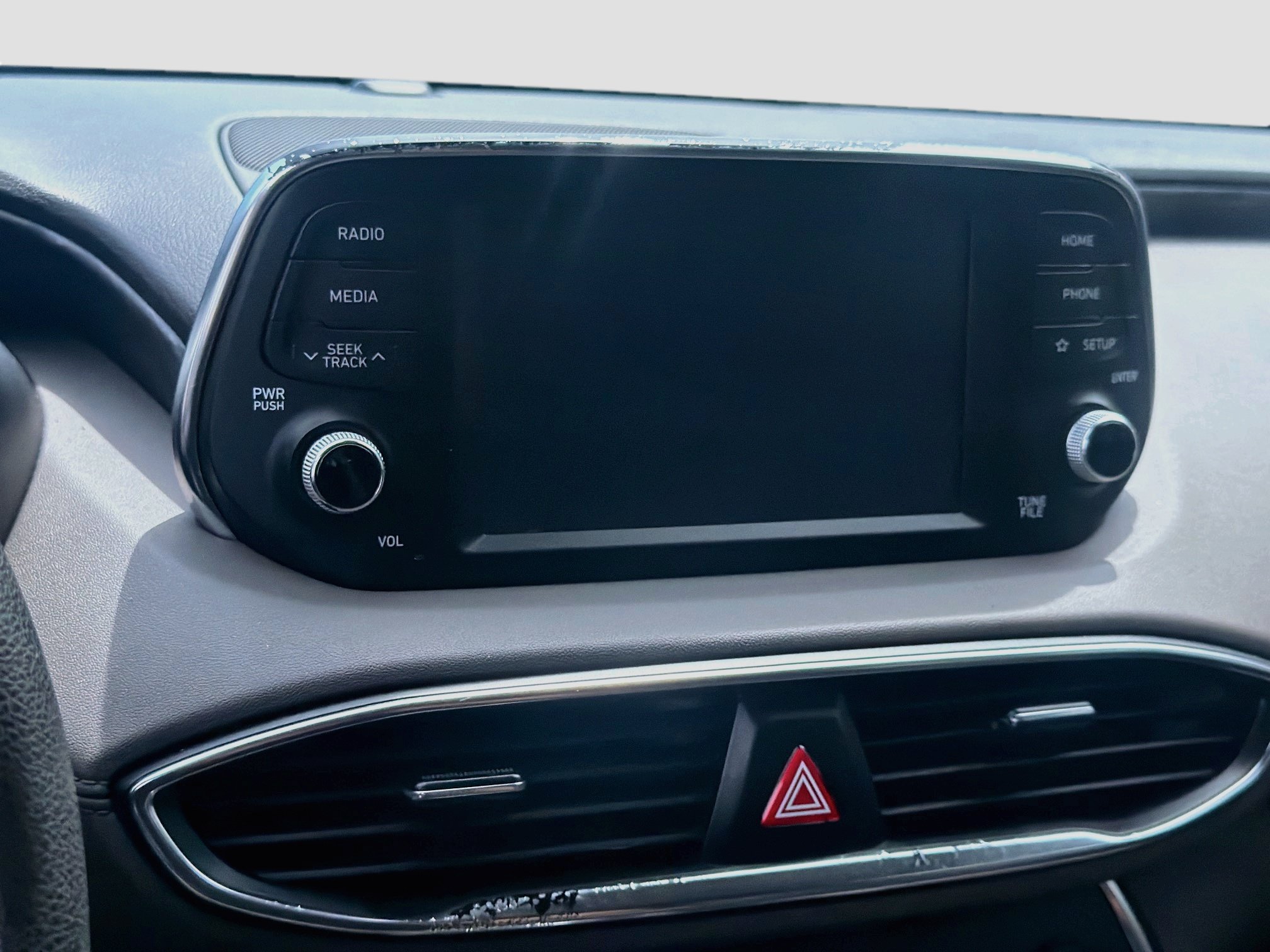 Used 2020 Hyundai Santa Fe SE FWD image 11