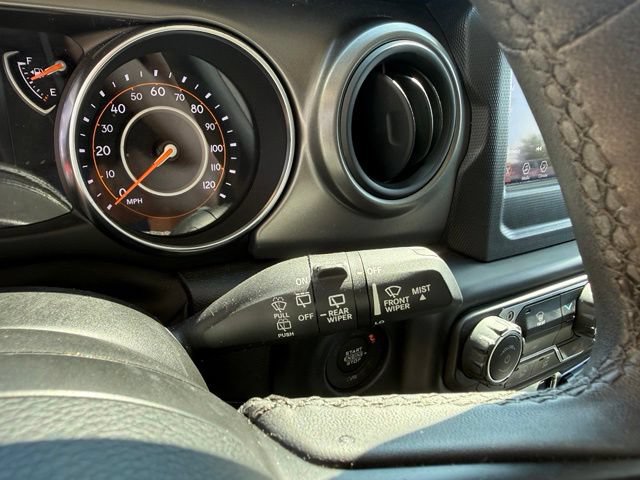 Used 2023 Jeep Wrangler Unlimited Sport AWD/4WD image 31