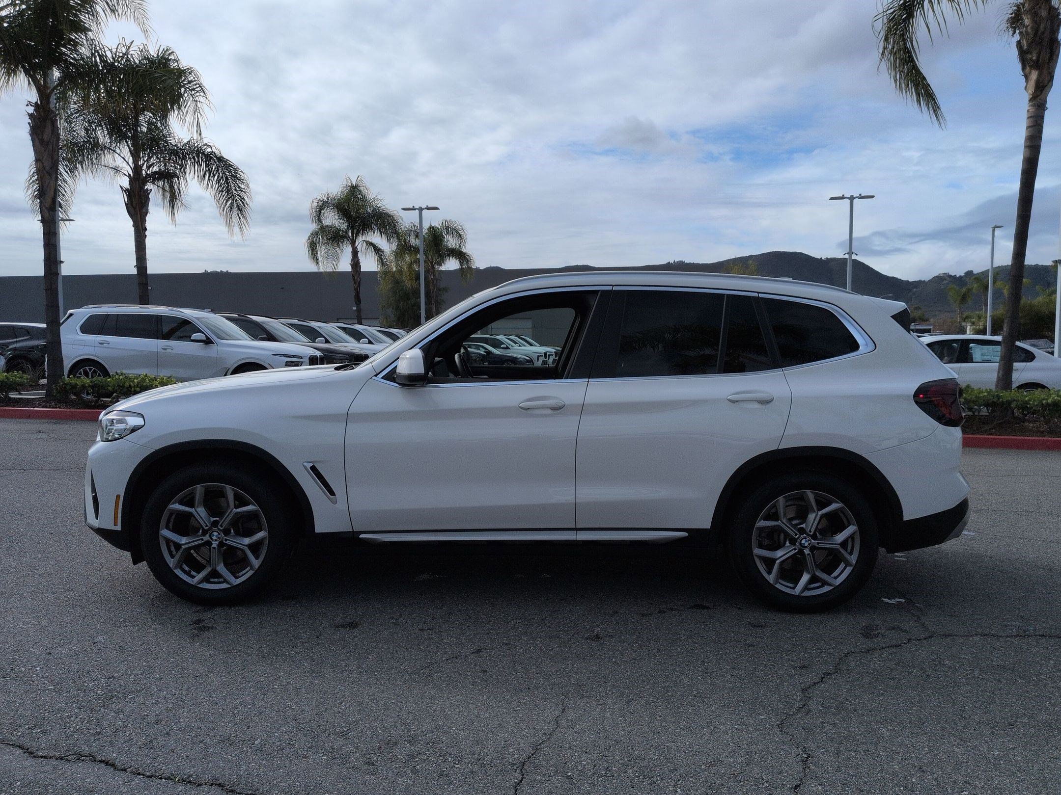 Certified 2024 BMW X3 sDrive30i w/ Convenience Package image 7
