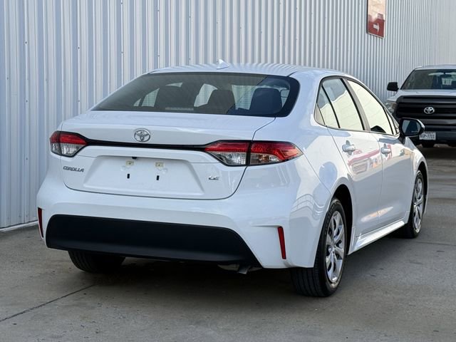Used 2025 Toyota Corolla LE image 4