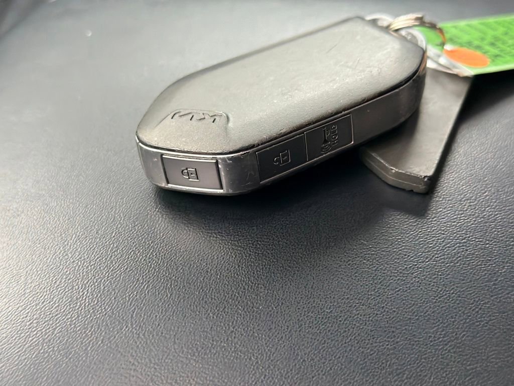 Used 2023 Kia Telluride S w/ S Sunroof Package image 16