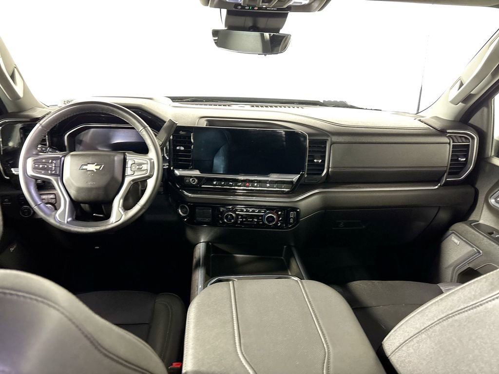 Used 2024 Chevrolet Silverado 3500 LTZ w/ LTZ Premium Package image 12