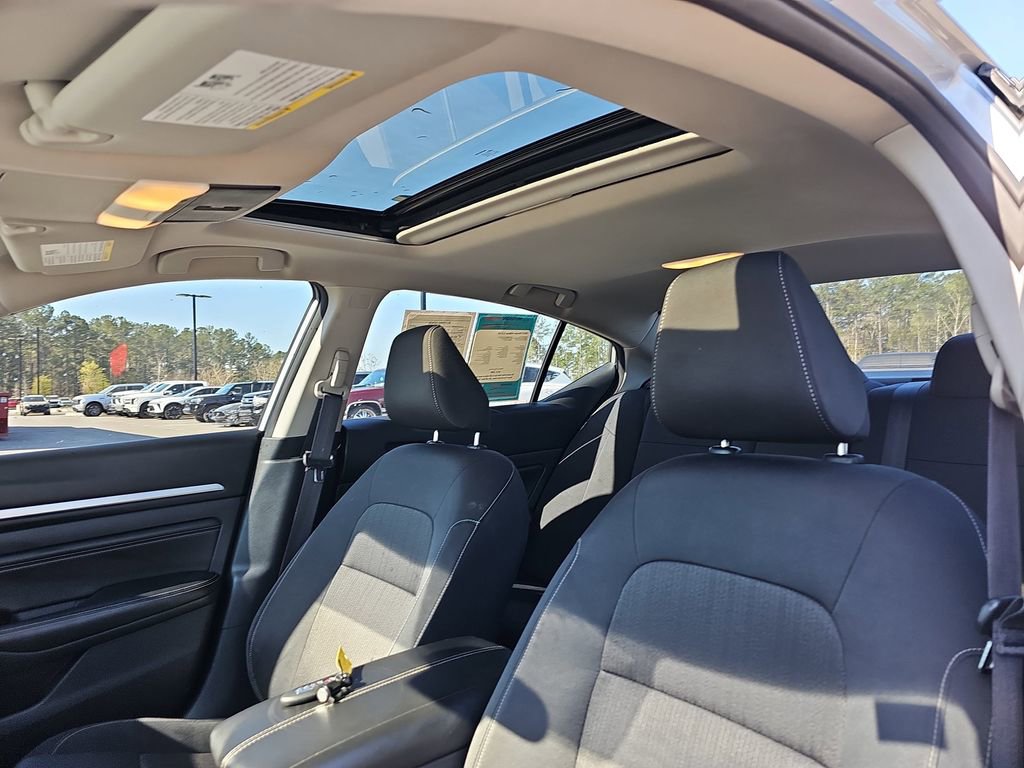 Used 2022 Nissan Altima 2.5 SV w/ SV Premium Package image 33