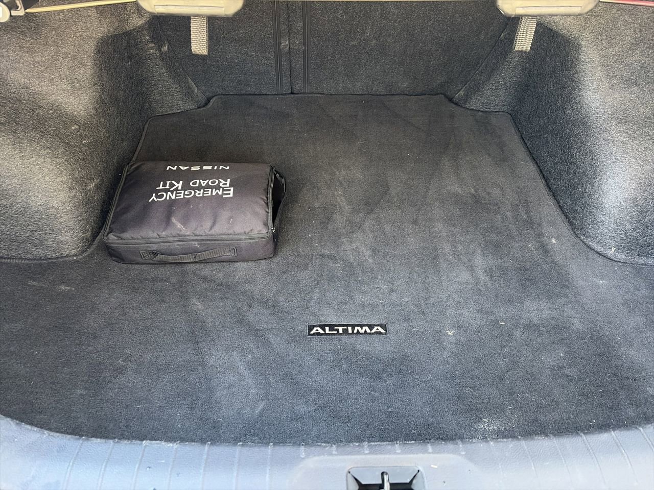 Used 2024 Nissan Altima 2.5 SR w/ SR Premium Package image 8