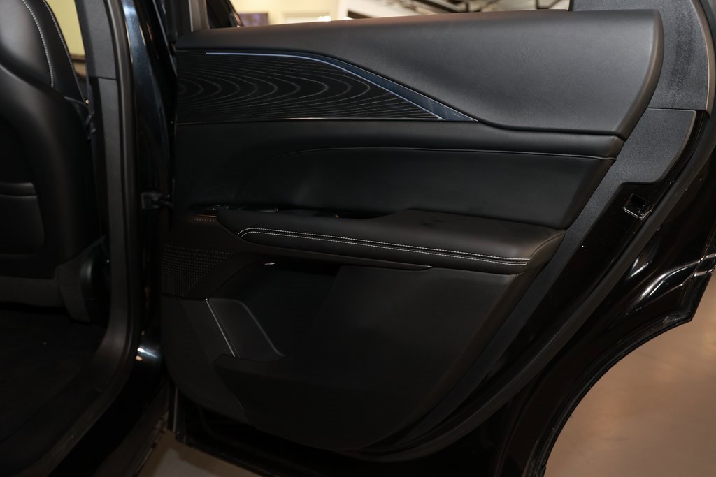 Used 2024 Cadillac Lyriq Sport image 20