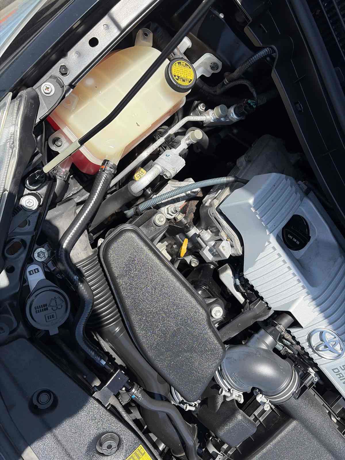 Used 2011 Toyota Prius Four w/ Solar Roof Pkg FWD image 29