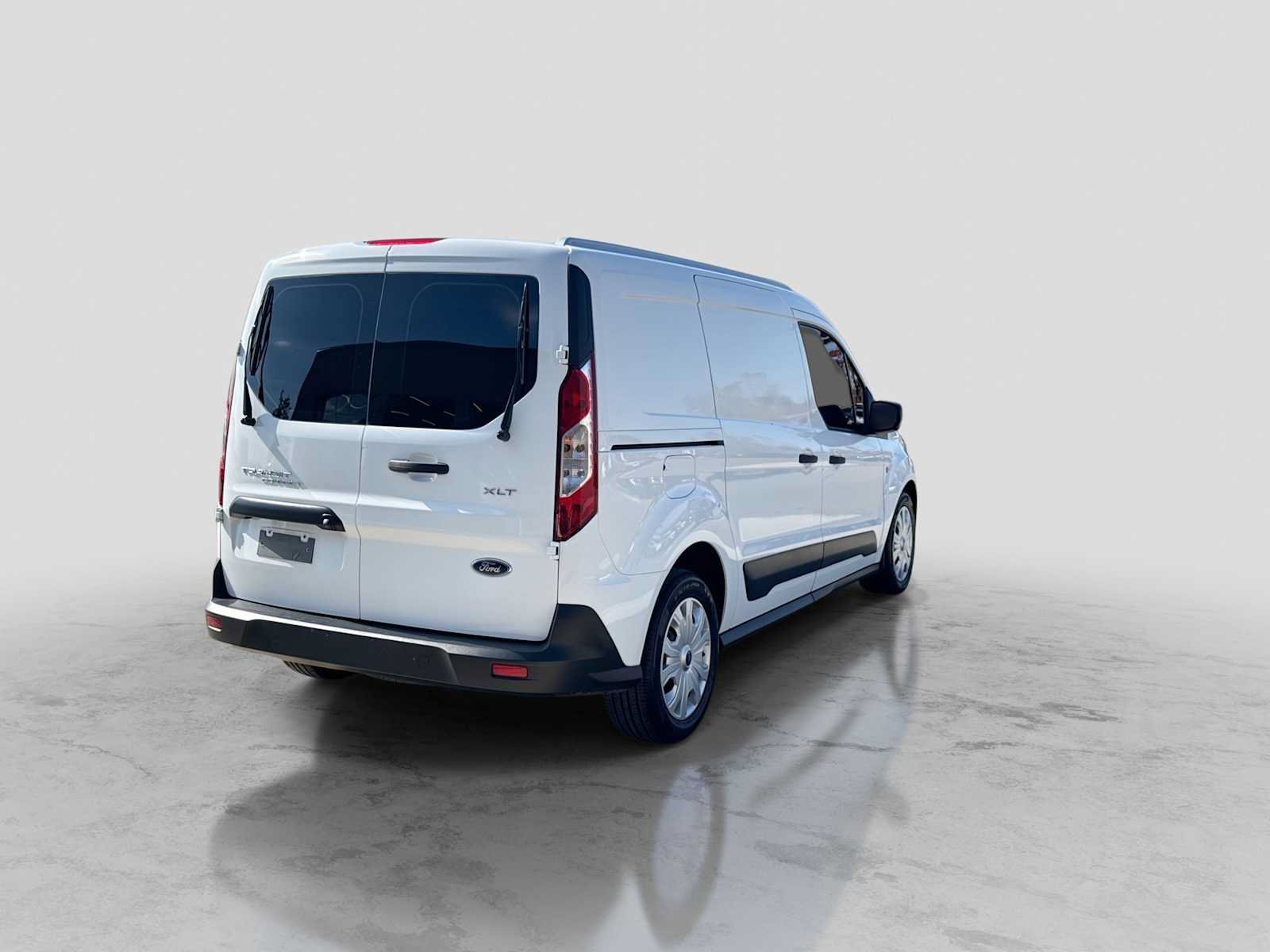 Used 2023 Ford Transit Connect XLT FWD image 6