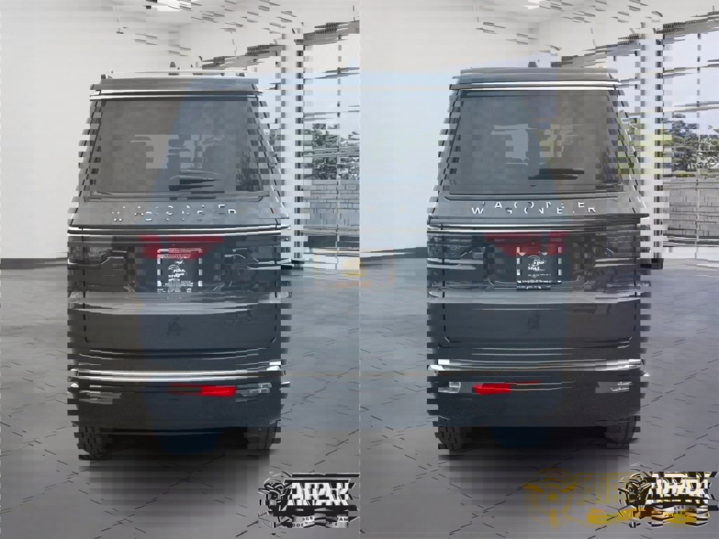 New 2024 Jeep Wagoneer L 4WD w/ HD Trailer Tow Package image 6