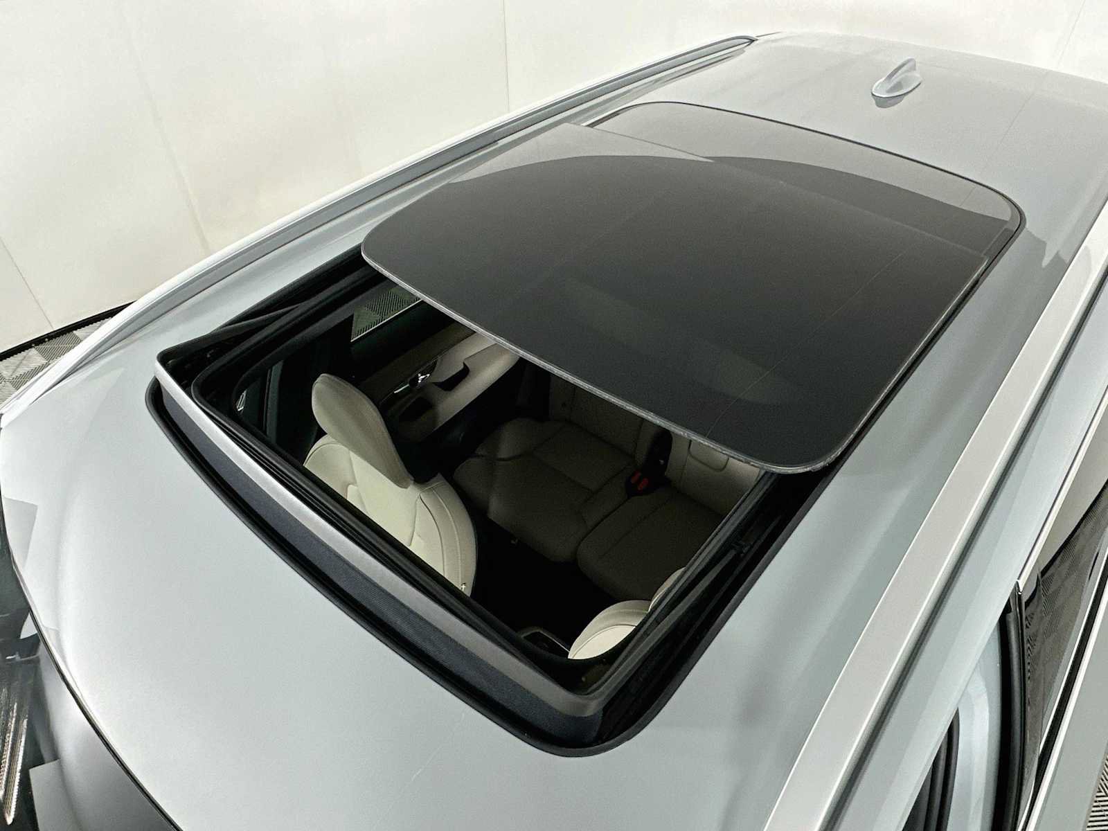 New 2027 Volvo XC90 B5 Core AWD/4WD image 19