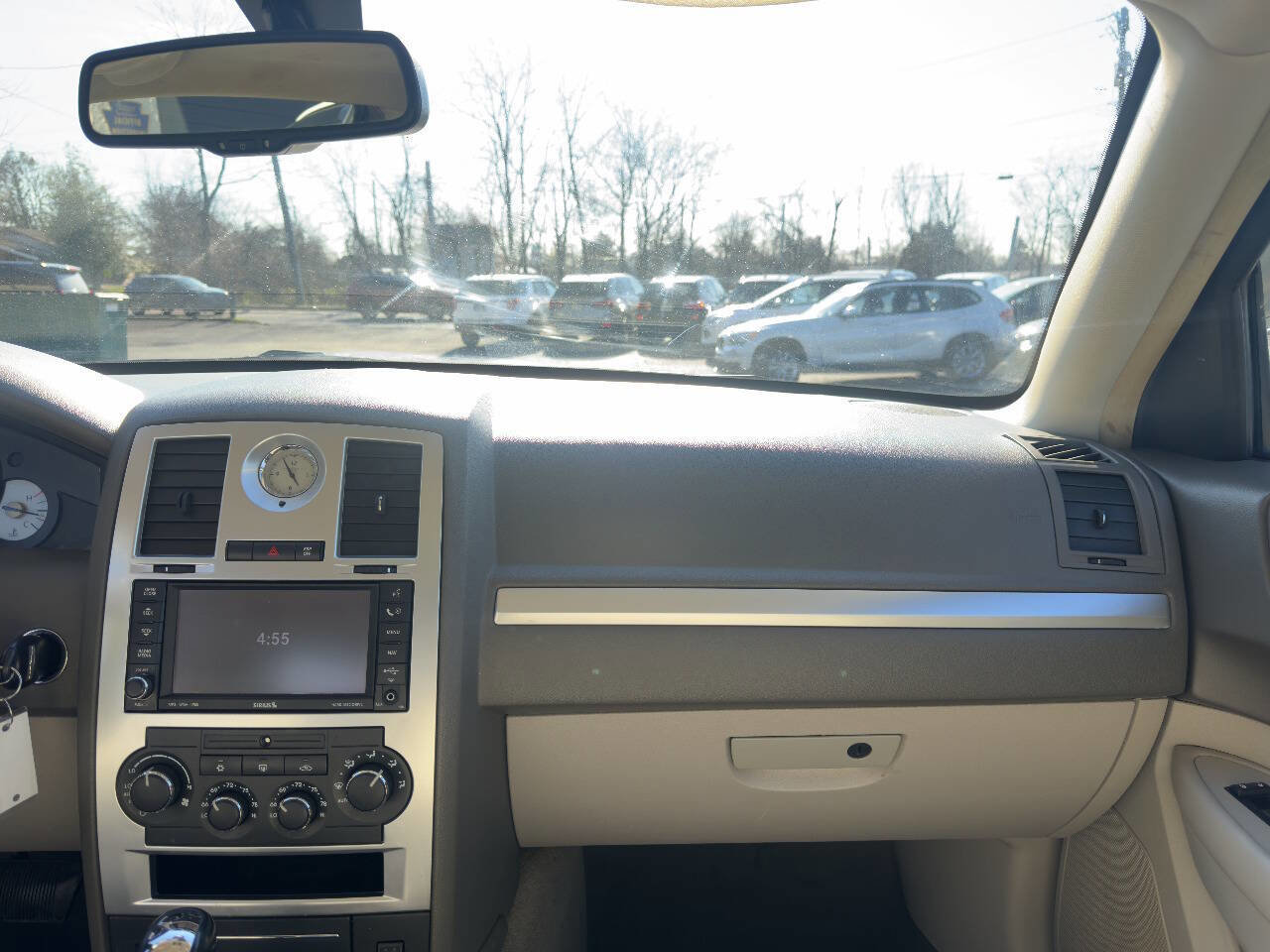 Used 2010 Chrysler 300 Touring image 16