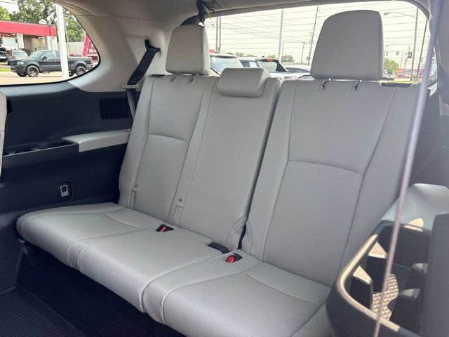 Used 2025 Toyota Grand Highlander AWD Hybrid image 6