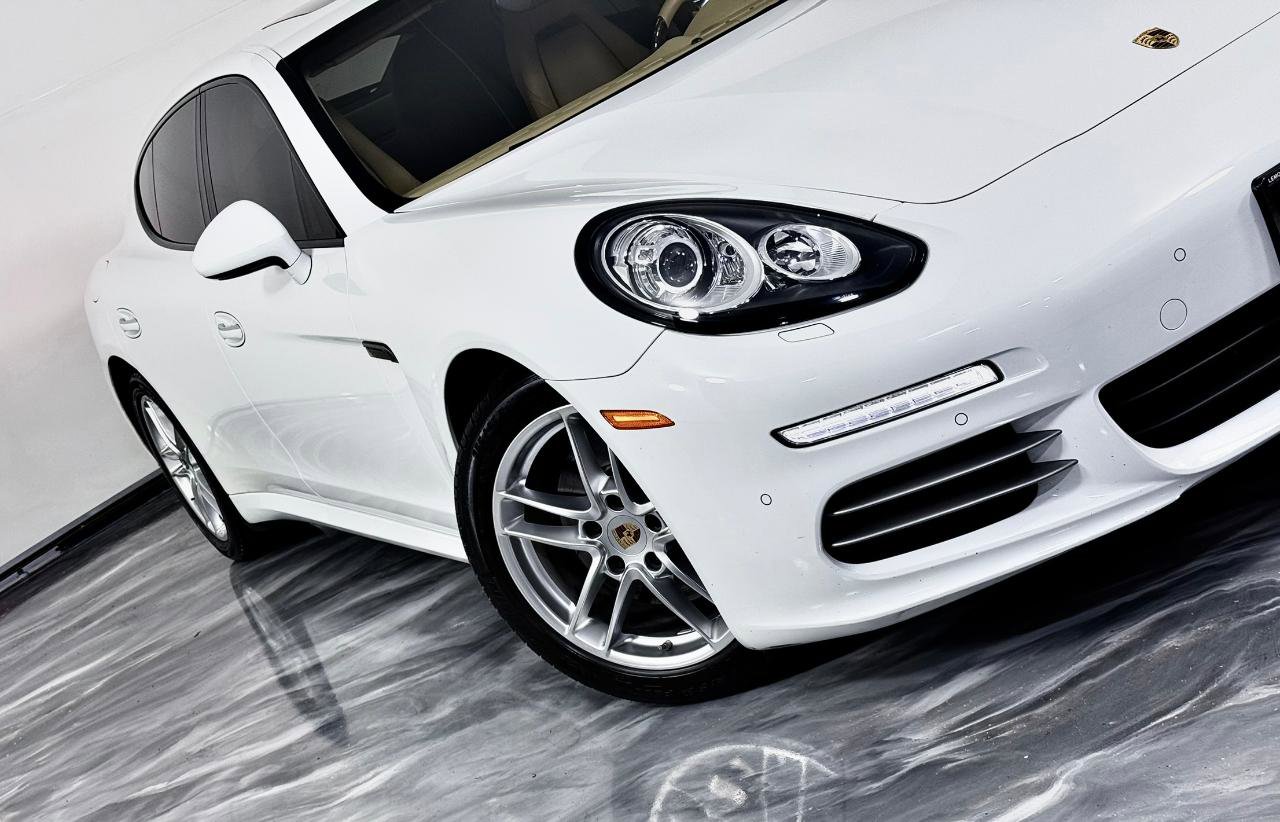 Used 2014 Porsche Panamera 4 image 4