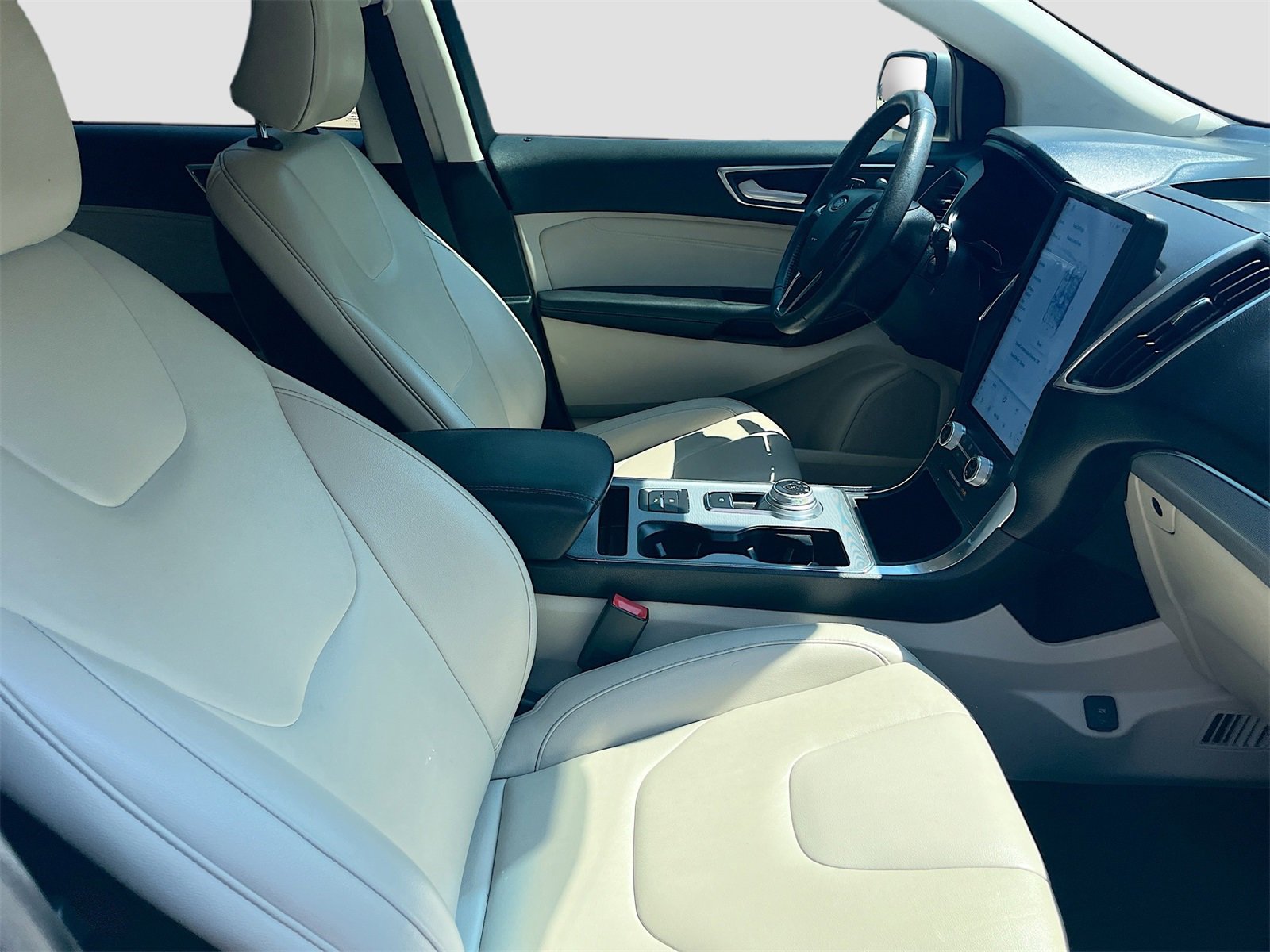 Used 2022 Ford Edge Titanium image 27