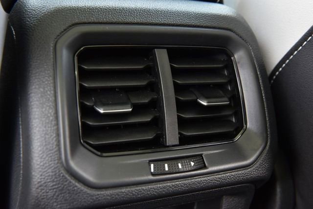 New 2026 Volkswagen Taos SE AWD/4WD image 24