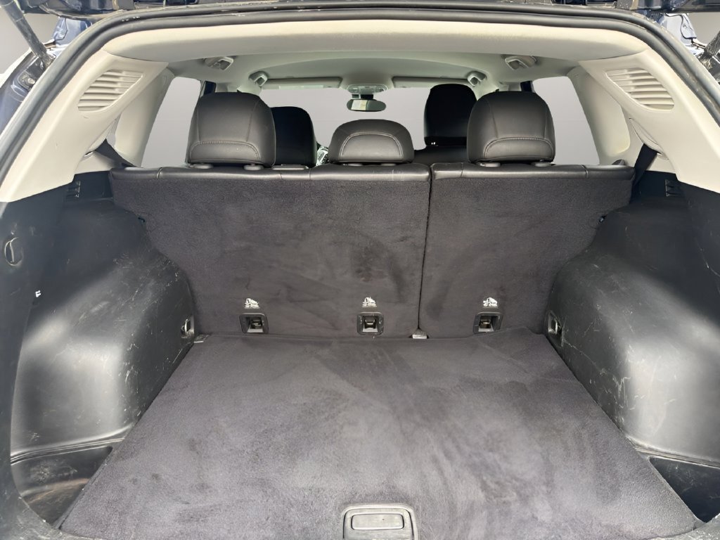 Used 2019 Jeep Compass Latitude w/ Cold Weather Group FWD image 16