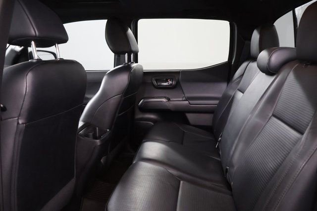Certified 2020 Toyota Tacoma TRD Sport w/ TRD Premium Sport Package image 31
