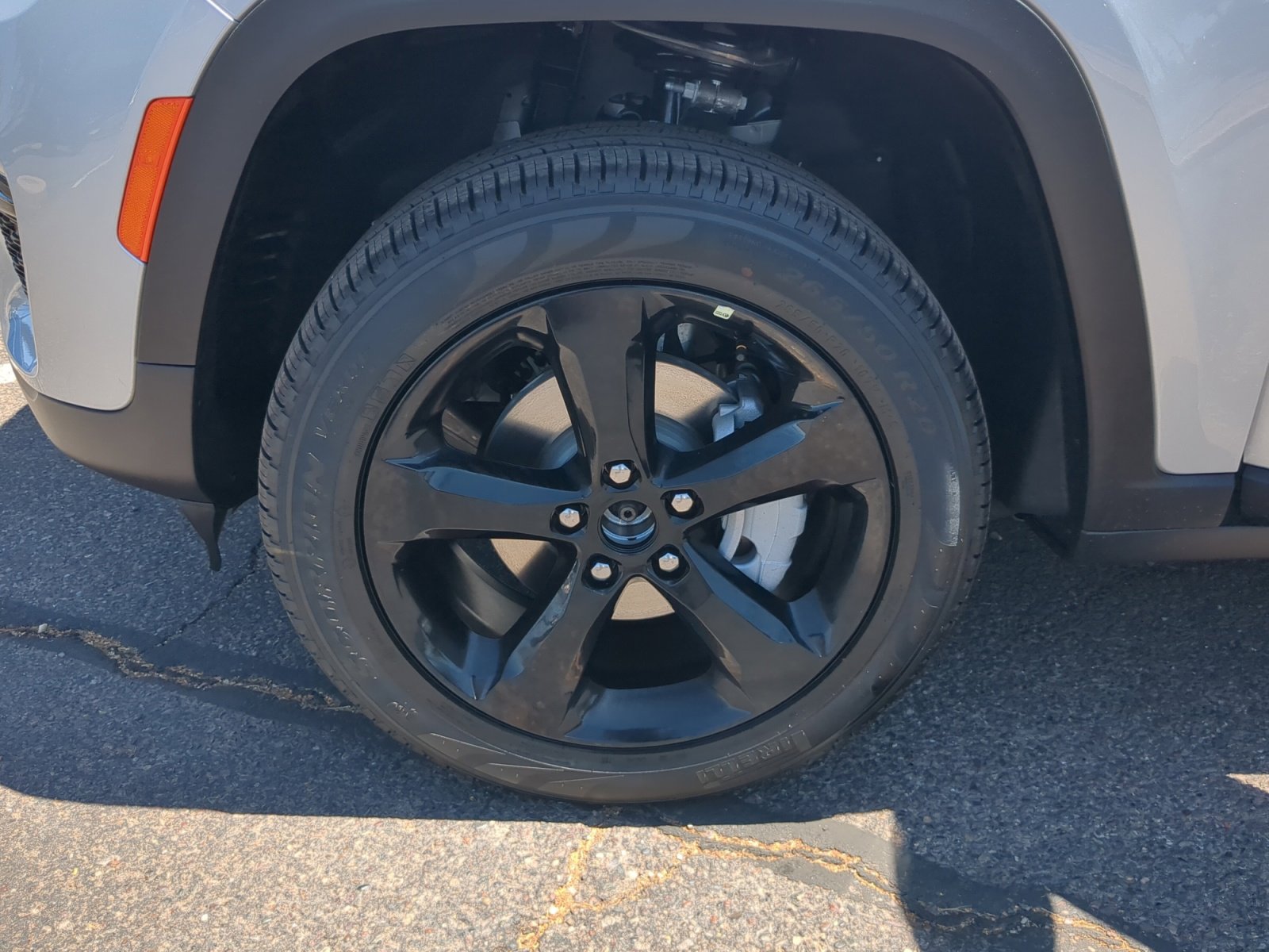 New 2025 Jeep Grand Cherokee Limited w/ Black Appearance Package image 26