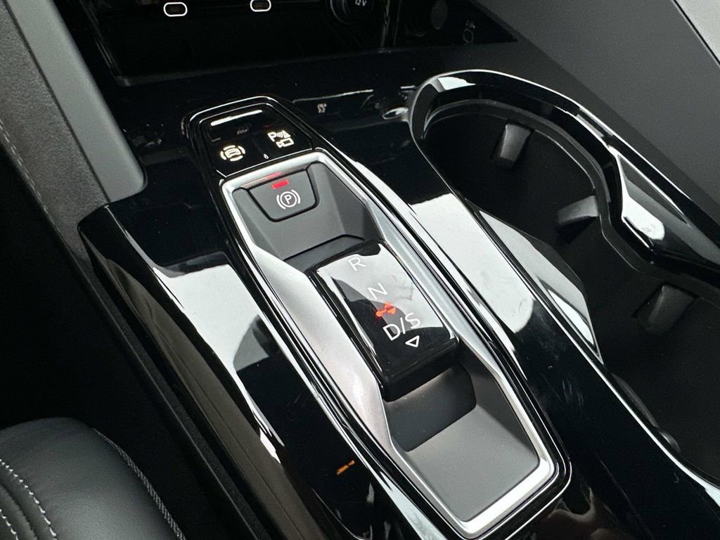 New 2025 Audi SQ5 Premium Plus image 21