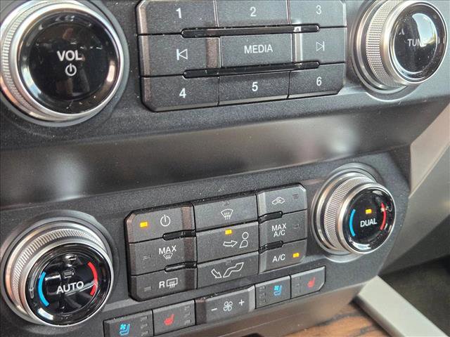 Used 2019 Ford F150 Lariat w/ Equipment Group 502A Luxury image 17