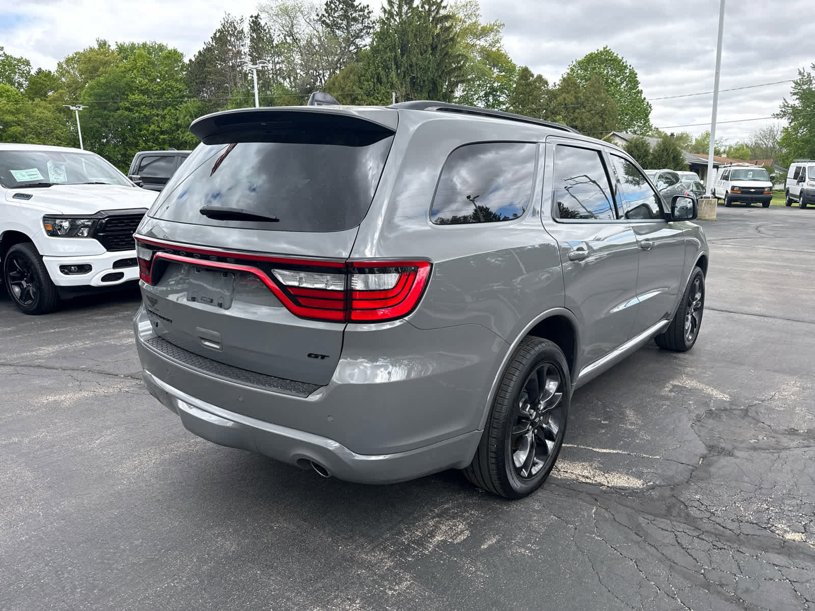 Used 2023 Dodge Durango GT AWD/4WD image 3