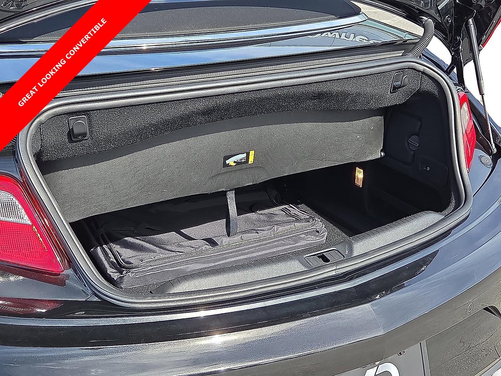 Used 2018 Buick Cascada Sport Touring w/ Dark Effects Package FWD image 8