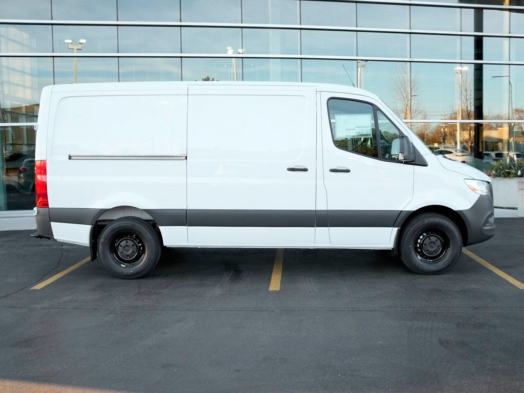 Used 2026 Mercedes-Benz Sprinter 2500 image 2
