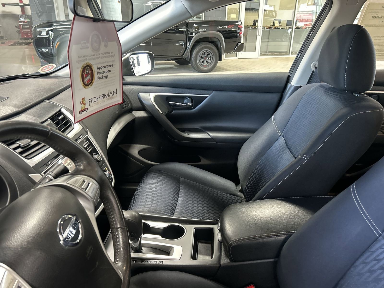 Used 2017 Nissan Altima 2.5 SV FWD image 3