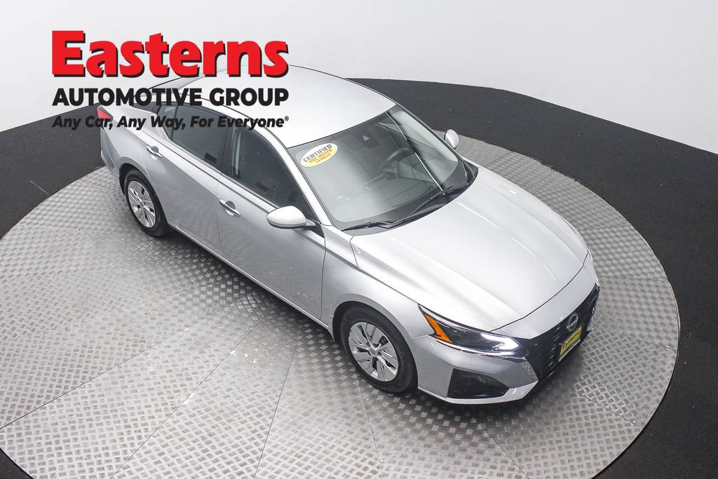 Used 2023 Nissan Altima 2.5 S FWD image 3