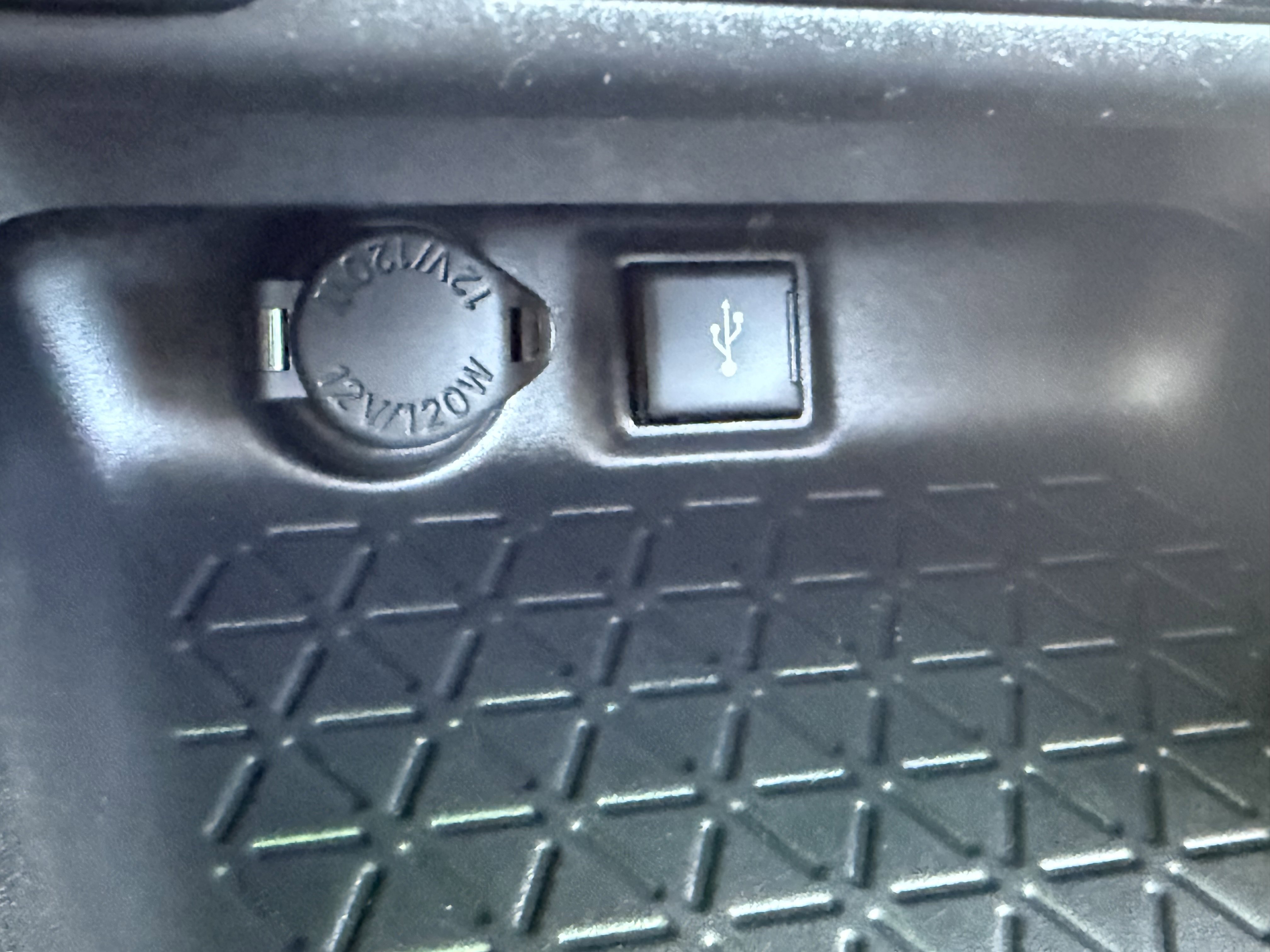 Certified 2021 Toyota RAV4 XLE w/ Convenience Package image 28