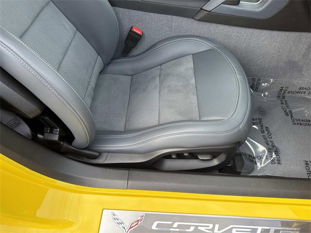 Used 2016 Chevrolet Corvette Z06 w/ 3LZ Preferred Equipment Group image 18