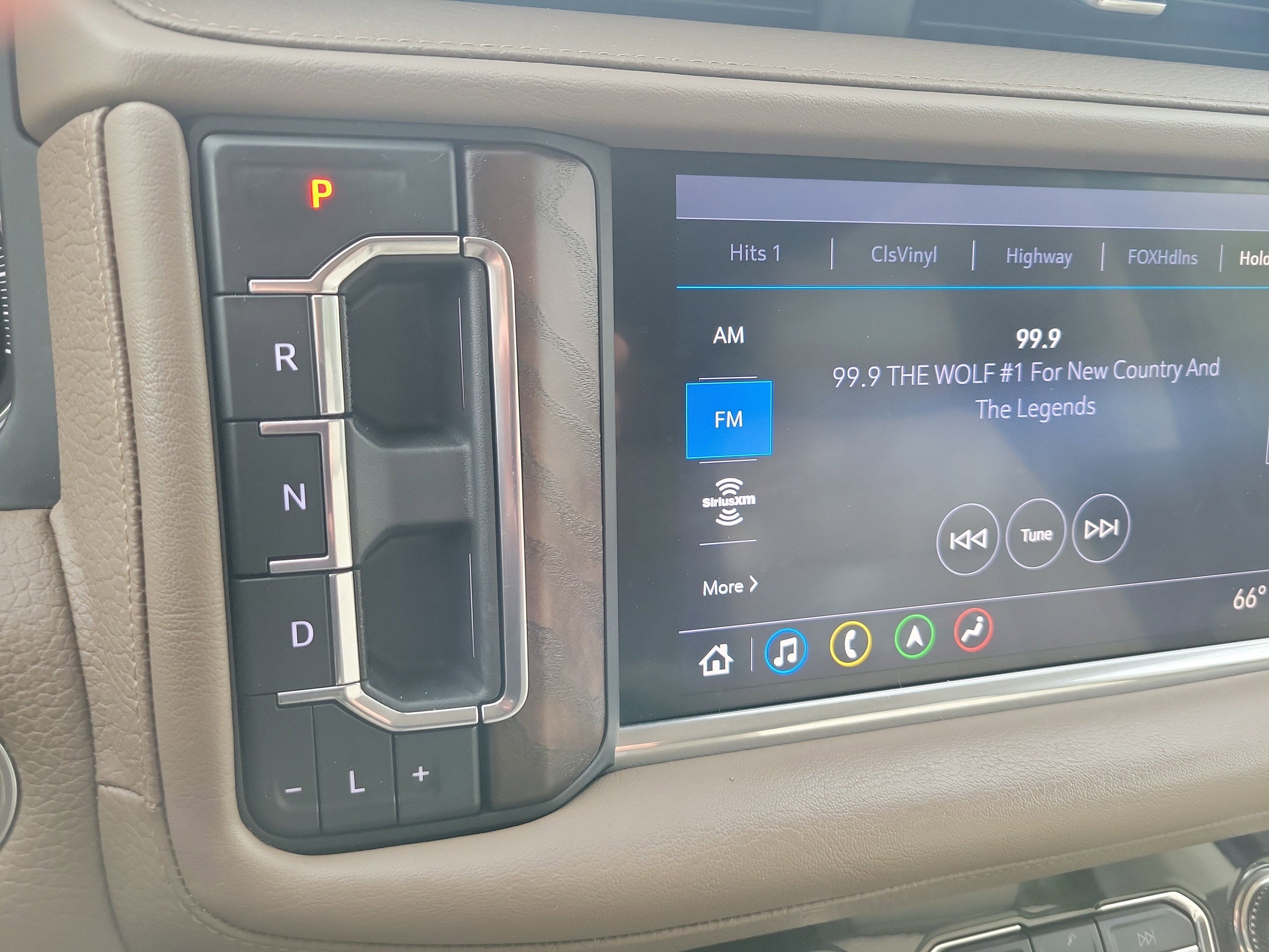 Used 2021 GMC Yukon Denali AWD/4WD image 25